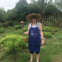 Foto diambil di Thai Secret Cooking School &amp;amp; Organic Garden Farm oleh Emily G. pada 5/26/2017