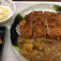 Photo taken at 華さん食堂 飯塚店 by ゆうなぎ on 1/15/2017