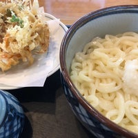 Photo taken at うどんウエスト 飯塚店 by ゆうなぎ on 5/27/2018