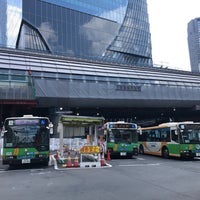 Photo taken at 渋谷駅前バス停 by Ayumi K. on 8/25/2019