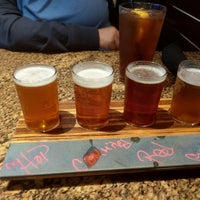 Photo taken at BJ&amp;#39;s Restaurant &amp;amp; Brewhouse by Robert T. on 12/14/2019