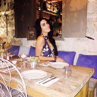Das Foto wurde bei 2Kapı Restaurant &amp;amp; Lounge von özge_özgen am 8/20/2016 aufgenommen