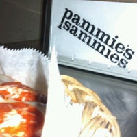 Foto tirada no(a) Pammie&amp;#39;s Sammies por Danny A. em 10/17/2012