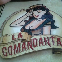 รูปภาพถ่ายที่ La Comandanta Bar โดย Victor H. เมื่อ 6/19/2013