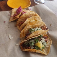 Photo taken at Tacos Chapultepec by Archetypowa M. on 2/10/2023