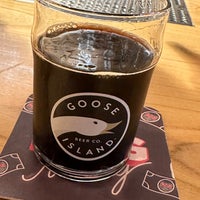 Photo taken at Goose Island Beer Co. by Drew Z. on 5/13/2023