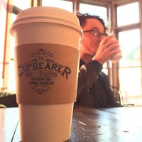 Foto tomada en The Cupbearer Coffee &amp;amp; Tea Outfitter  por Martin E. el 1/5/2015