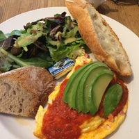 Photo taken at Le Pain Quotidien by Christina C. on 11/11/2015