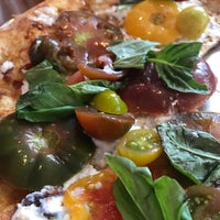 Foto tirada no(a) Pitfire Pizza por Momreen em 7/10/2017
