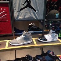 Foot Locker - 1165 Annapolis Mall