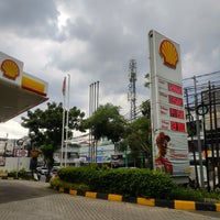 Photo taken at Shell by Satya W. on 12/24/2021
