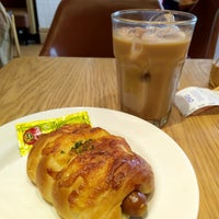 Photo taken at TOUS les JOURS by Satya W. on 5/27/2019