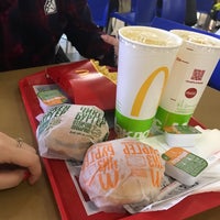 Photo taken at McDonald&amp;#39;s by Ди on 11/3/2017