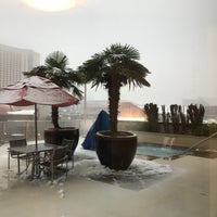 Photo taken at Hilton Garden Inn Rooftop Pool And Hot Tub by Yi-Fen S. on 12/8/2017