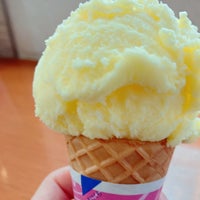 Photo taken at Baskin-Robbins by れ も. on 3/25/2021