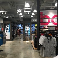 Adidas Outlet Store - Tienda deportivos en Wrentham