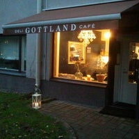 Photo taken at Gottland Deli &amp; Café by Markku S. on 11/23/2012