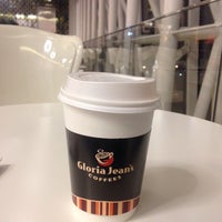 Photo taken at Gloria Jean&amp;#39;s Coffees by Ruslan R. on 10/15/2016