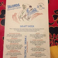 Das Foto wurde bei Islands Restaurant von Scott S. am 6/25/2017 aufgenommen