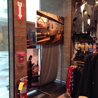 Vans south shore mall Outlet