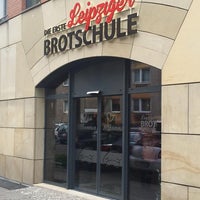 รูปภาพถ่ายที่ Die erste Leipziger Brotschule mit und von Backhaus Wentzlaff โดย backhaus peter wentzlaff e k เมื่อ 8/13/2016