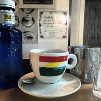 Das Foto wurde bei Varacafe von Ivancito B. am 9/8/2015 aufgenommen