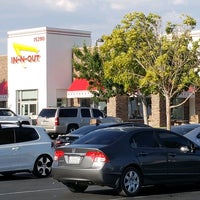 Photo taken at In-N-Out Burger by Chris G. on 8/11/2021
