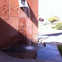 รูปภาพถ่ายที่ Farmington Public Library โดย Elizabeth A. เมื่อ 5/16/2014