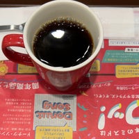 Photo taken at Mister Donut by かあさく 烏. on 9/22/2023