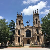 Das Foto wurde bei Trinity Episcopal Cathedral von Olena S. am 7/4/2017 aufgenommen