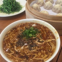 Photo taken at Din Tai Fung 鼎泰豐 by Andrea S. on 9/6/2015