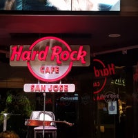 Photo taken at Hard Rock Cafe by Horacio C. on 6/14/2018