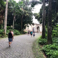 Photo taken at Chafariz Parque Lage by Rogerio M. on 1/18/2020