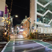 Photo taken at Jiyūgaoka Station by とすぃー (. on 8/5/2023