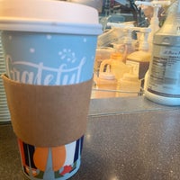 Foto diambil di The Coffee Bean &amp;amp; Tea Leaf oleh ᴡ N. pada 11/21/2019