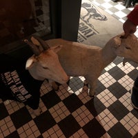 Photo taken at The Stubborn Goat Gastropub by 純苔 小. on 9/1/2018