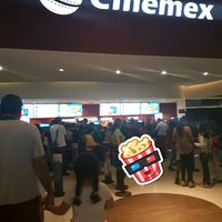 Photo taken at Cinemex by Marce ♡. on 7/15/2017