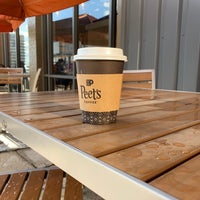 Foto tomada en Peet&amp;#39;s Coffee &amp;amp; Tea  por E E. el 2/24/2019