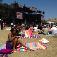 5/26/2014 tarihinde Tatiana B.ziyaretçi tarafından JazzReggae Festival at UCLA'de çekilen fotoğraf