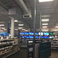 Photo taken at Best Buy by J S. on 5/12/2019