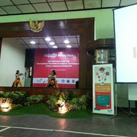 Review Aula SMA TUGU malang