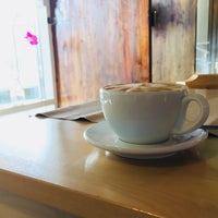 10/8/2017 tarihinde Assyl T.ziyaretçi tarafından Rivas Coffee'de çekilen fotoğraf