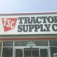 Photo taken at Tractor Supply Co. by Bink B. on 7/3/2013