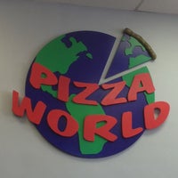 6/23/2013에 Uzi M.님이 Pizza World에서 찍은 사진