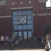 Снимок сделан в Burlington Town Center пользователем Cheley F. 8/24/2016