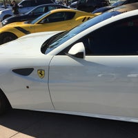 3/19/2018 tarihinde John K.ziyaretçi tarafından Lamborghini North Scottsdale'de çekilen fotoğraf