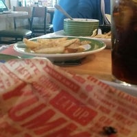 Photo taken at Applebee&amp;#39;s Grill + Bar by Meryl R. on 5/17/2016