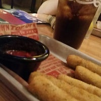 Photo taken at Applebee&amp;#39;s Grill + Bar by Meryl R. on 6/12/2016