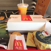 Photo taken at McDonald&amp;#39;s by Mhd S. on 1/6/2017