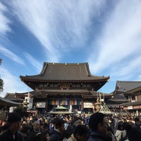 Photo taken at Kawasaki Daishi by Shigeko on 1/2/2016